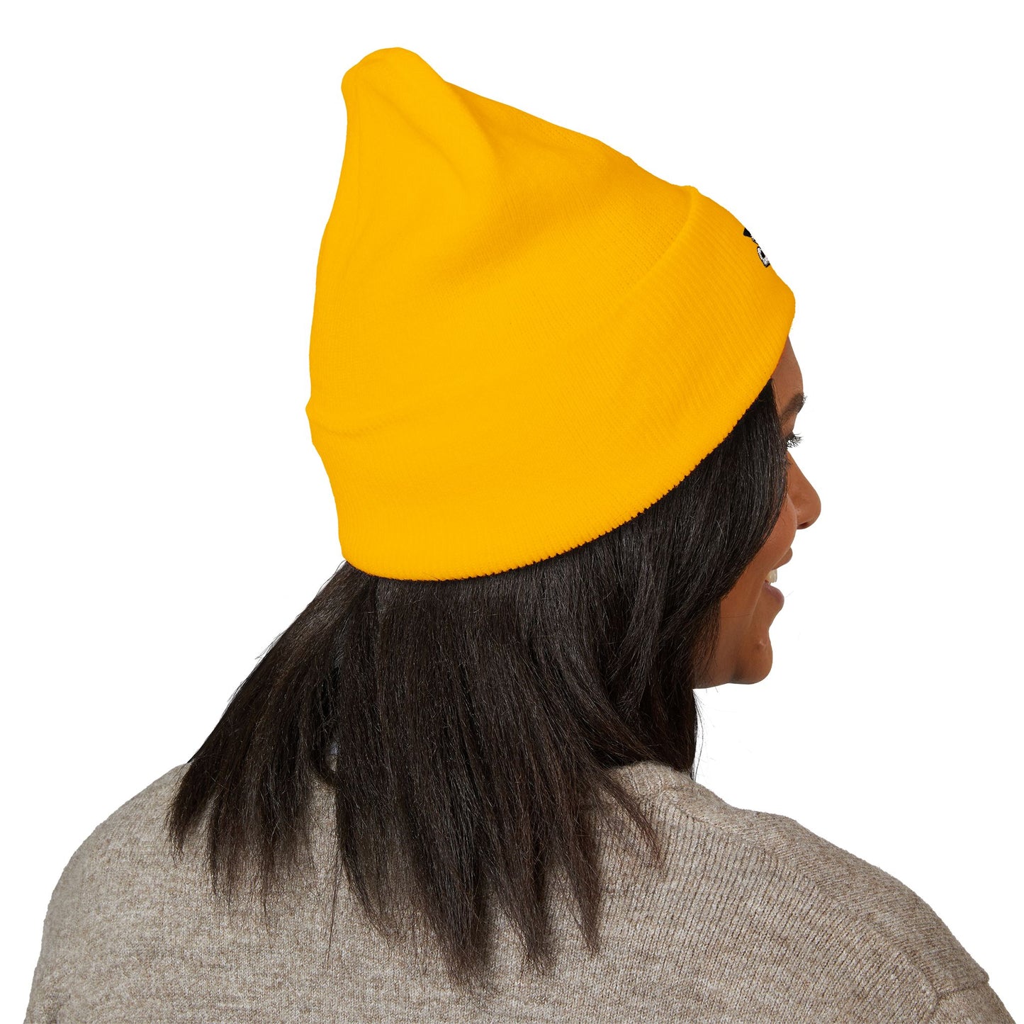 Black Star Embroidered Cuffed Beanie